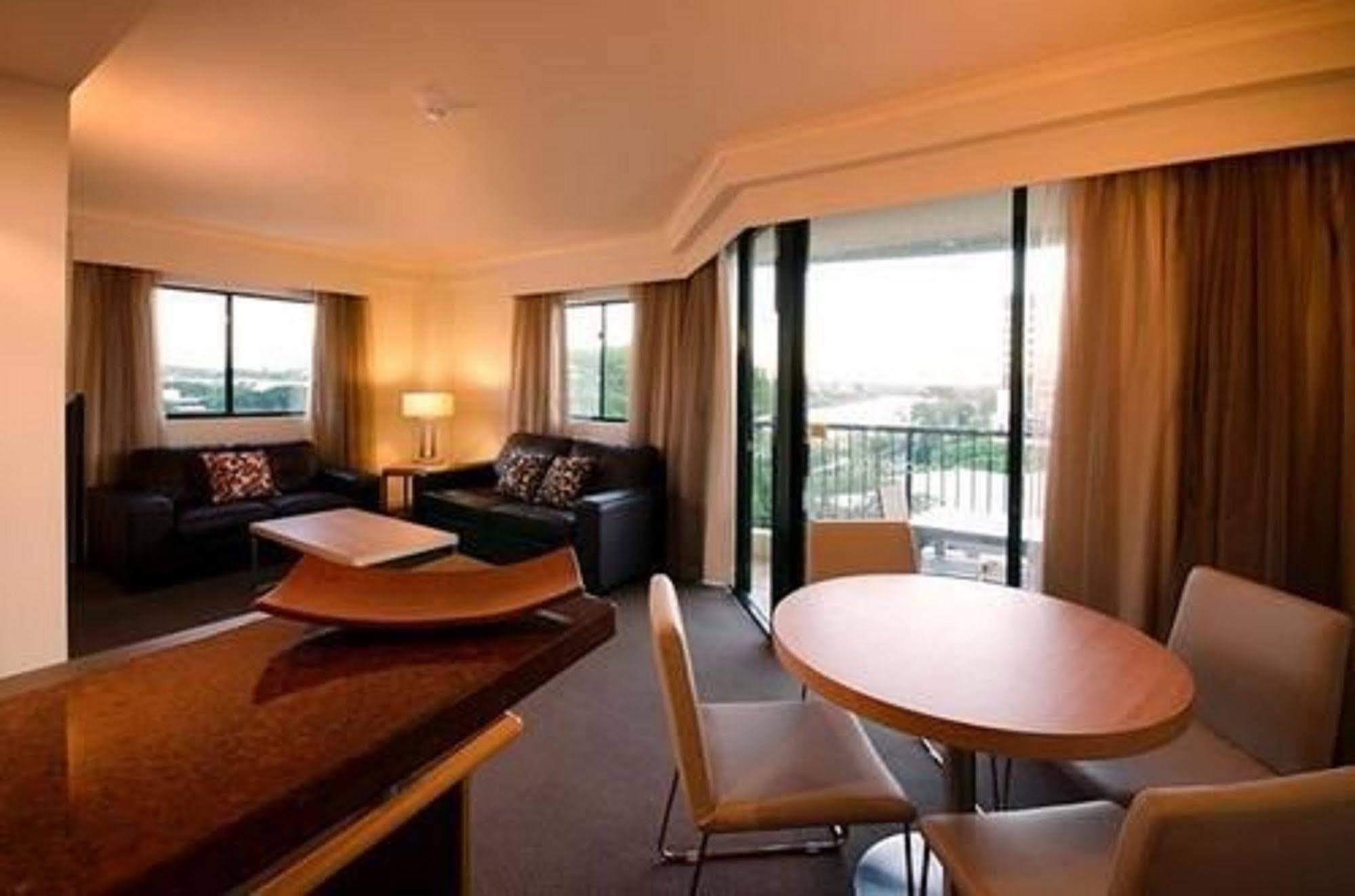 Central Cosmo Apartment Hotel Brisbane Luaran gambar