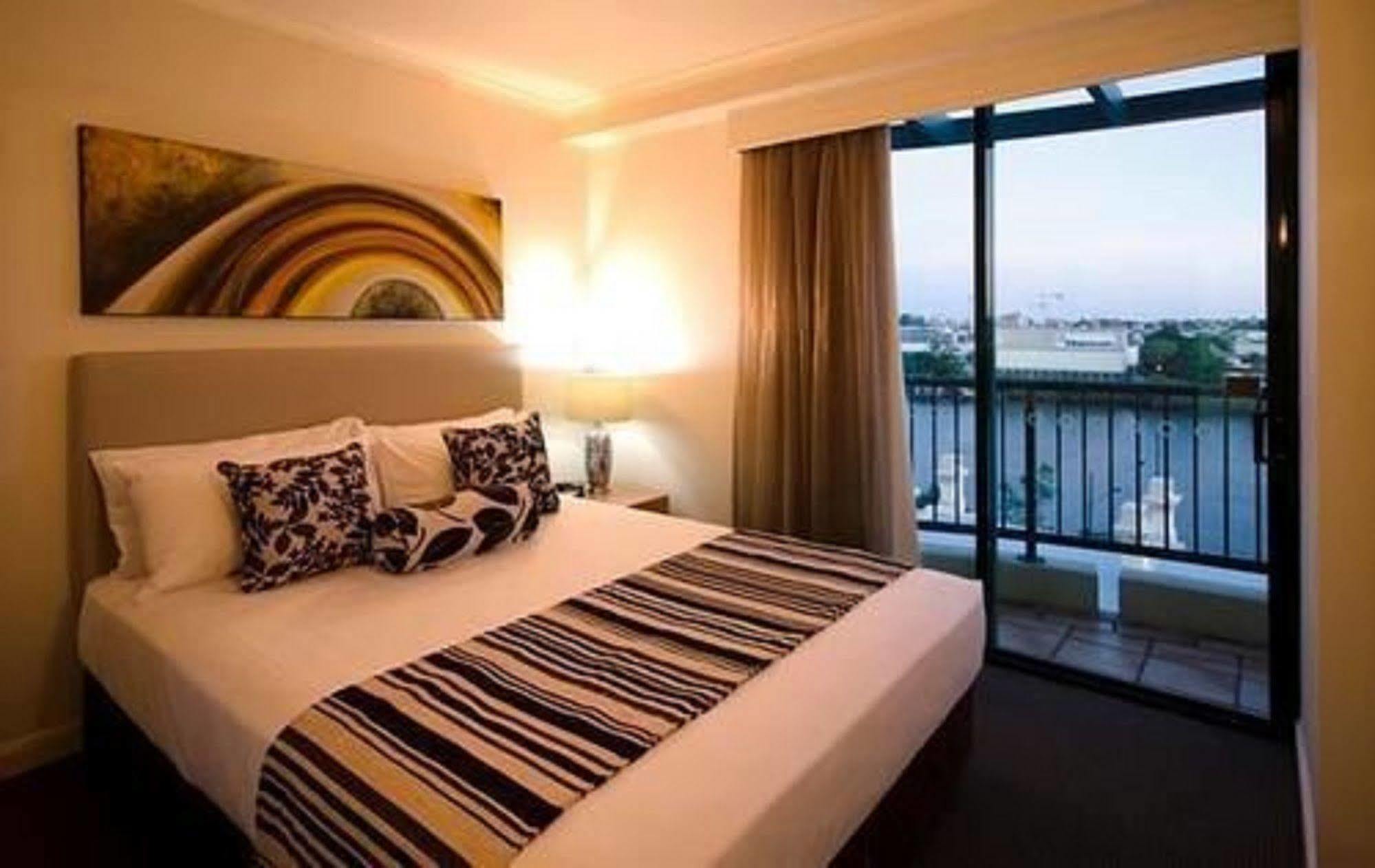 Central Cosmo Apartment Hotel Brisbane Luaran gambar