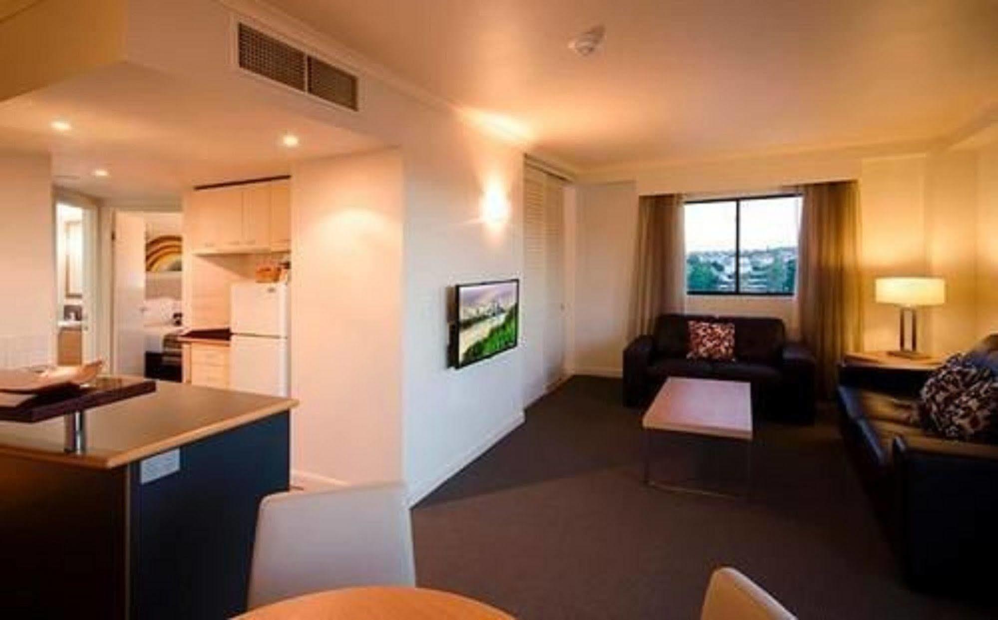 Central Cosmo Apartment Hotel Brisbane Luaran gambar